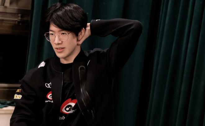 的休赛期 的休赛期